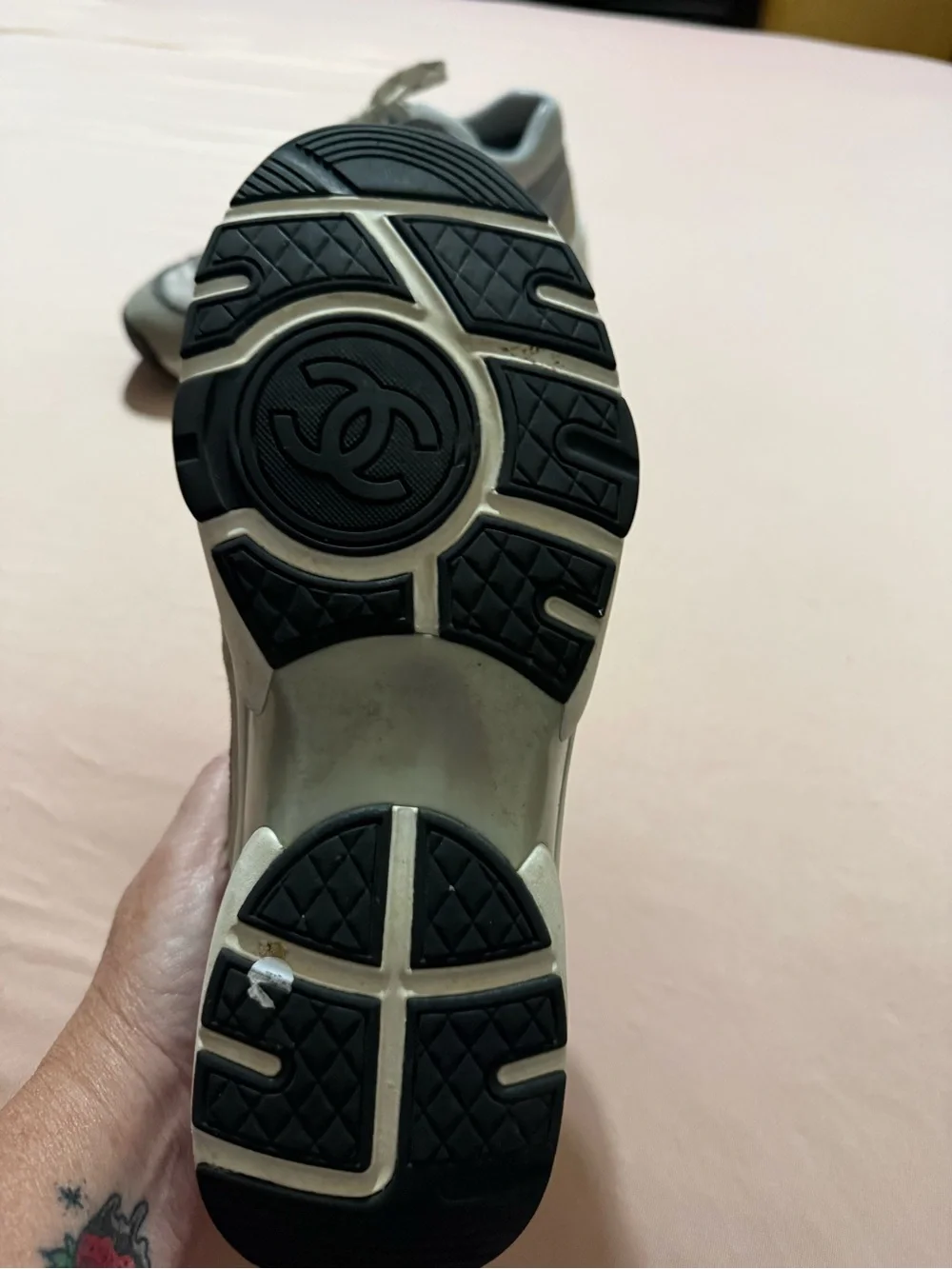 Authentic Chanel low top Trainer/Runner Sneakers Sz 41
